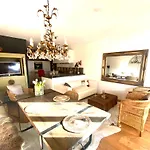 Charme & Comfort Citylodge Wohlfuehloase Mit Garten, Terrasse & Spa