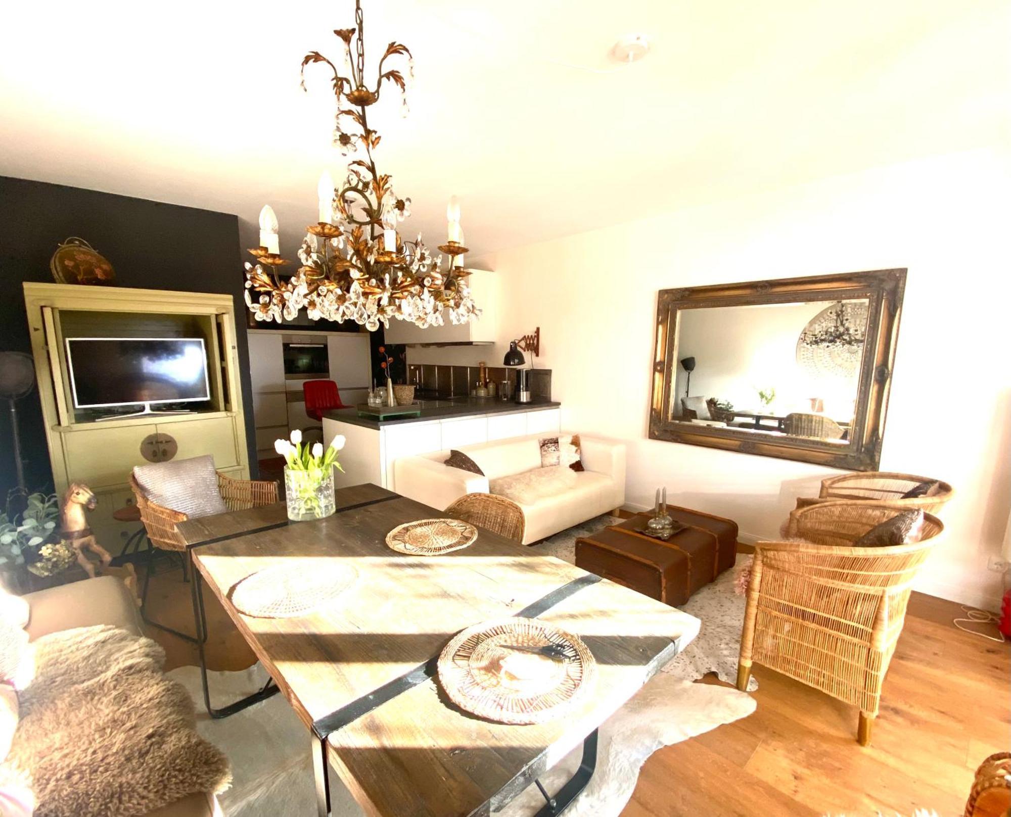 Charme & Comfort Citylodge Wohlfuehloase Mit Garten, Terrasse & Villa *